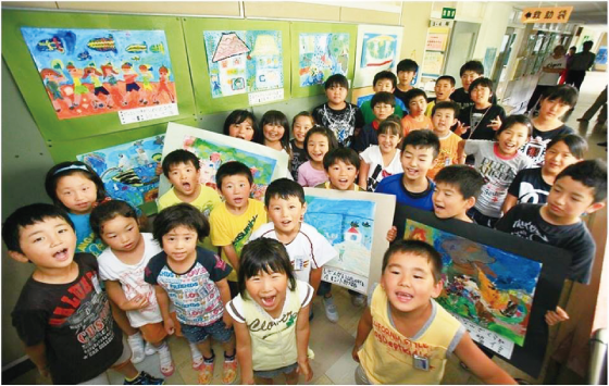 宮戸小学校の全児童と1人ひとりが描いた「10
年後の宮戸島」(2011年)